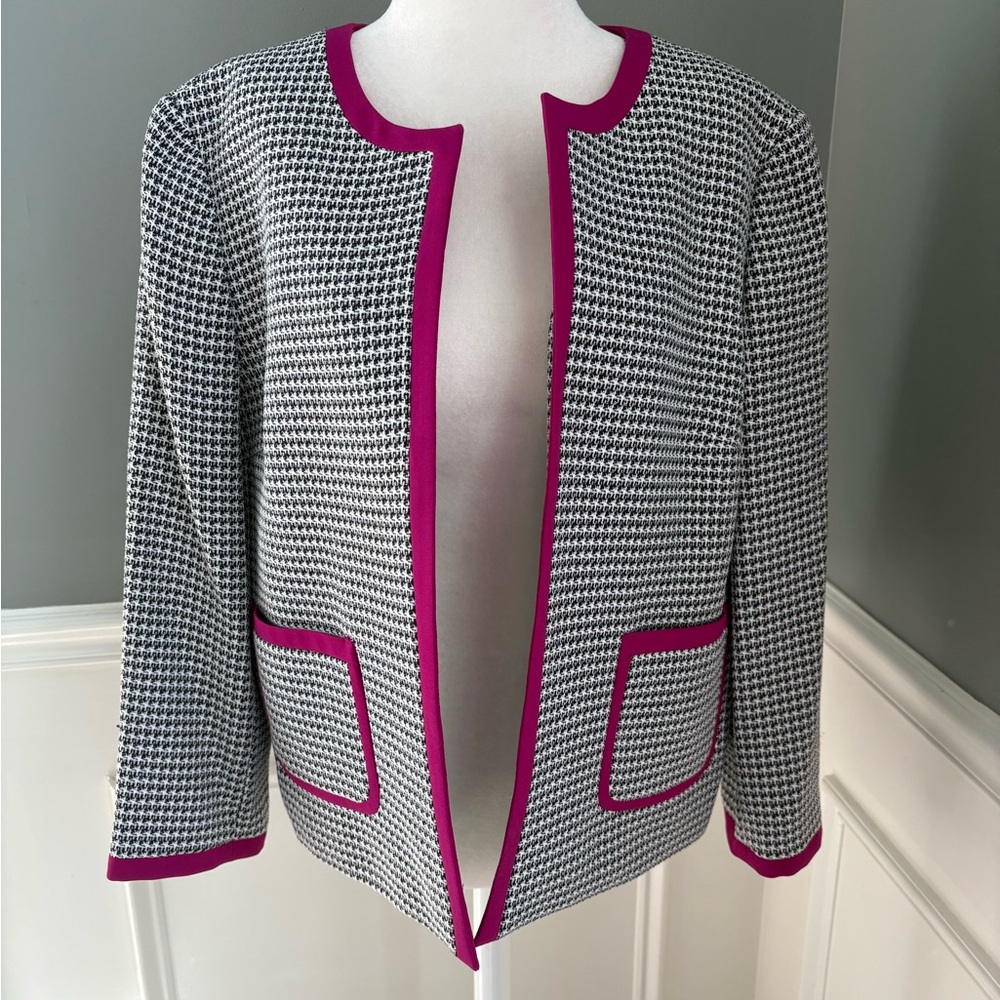 Nine West|Black and White Houndstooth checkered Blazer with Pink Accents•Preppy